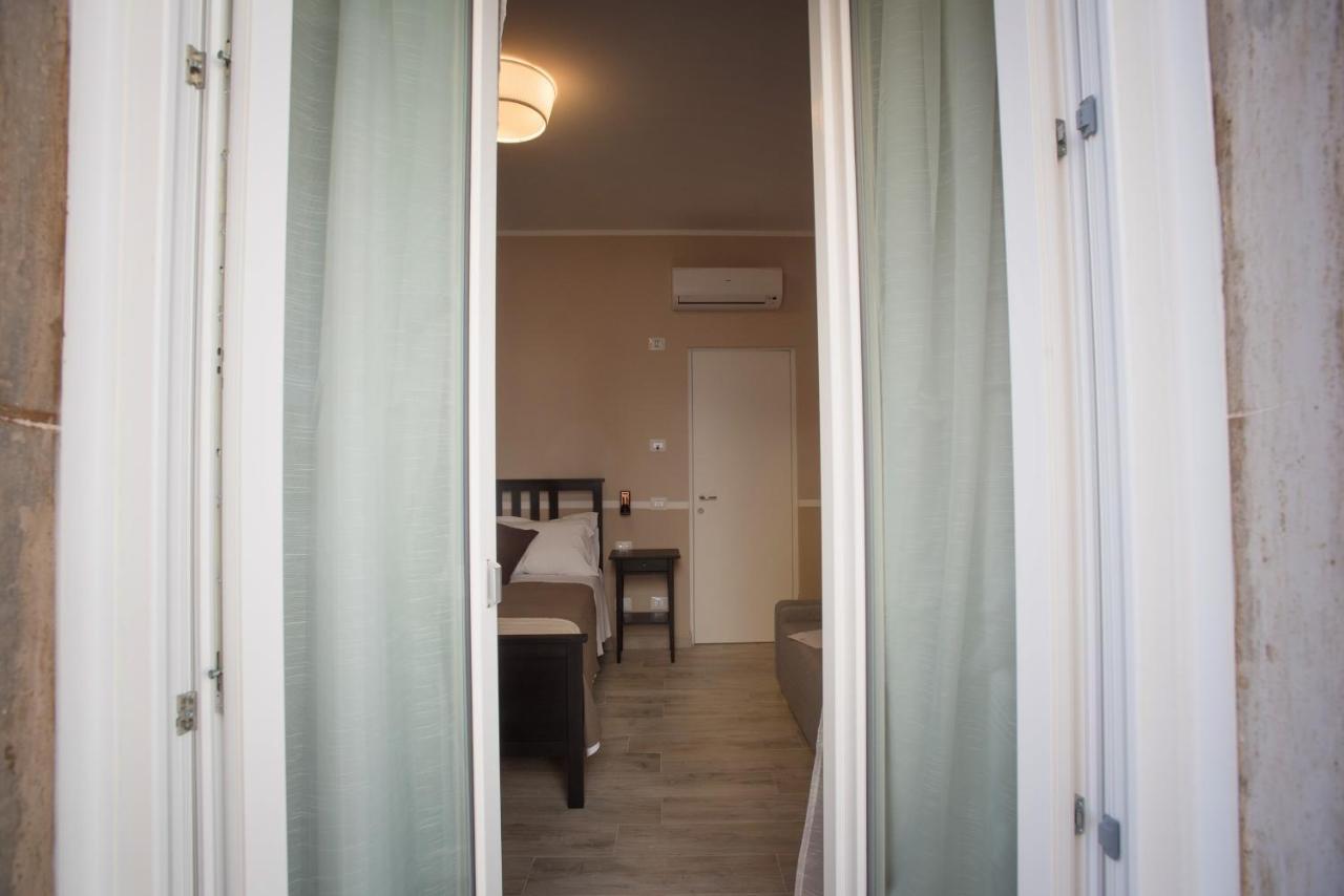 6Th Land - Rent Rooms Affittacamere La Spezia Kültér fotó